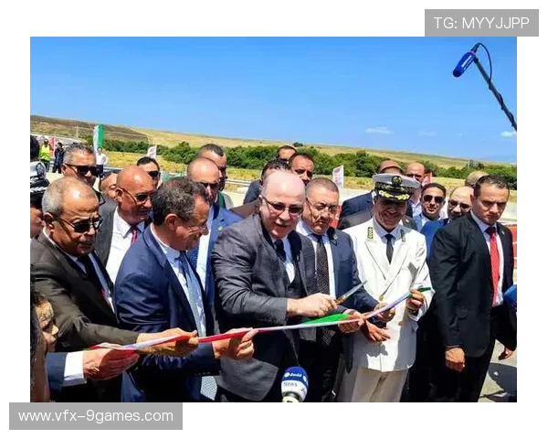 齐达内之子卢卡谈选择阿尔及利亚:这是回归根源而非机会主义 齐达内之子卢卡谈选择阿尔及利亚:这是回归根源而非机会主义